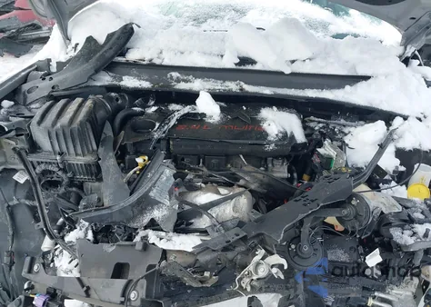 2019 Jeep Compass Latitude 4X4 z USA, uszkodzony, nr VIN 3C4NJDBBXKT641204